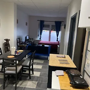 Apartman Ideal, Brüsszel